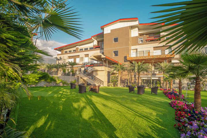 Hotel Exterior 54 of 71