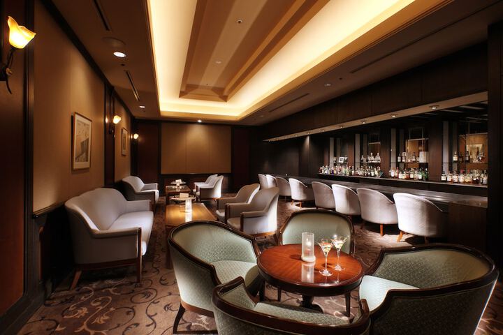 Lounge 61 of 67