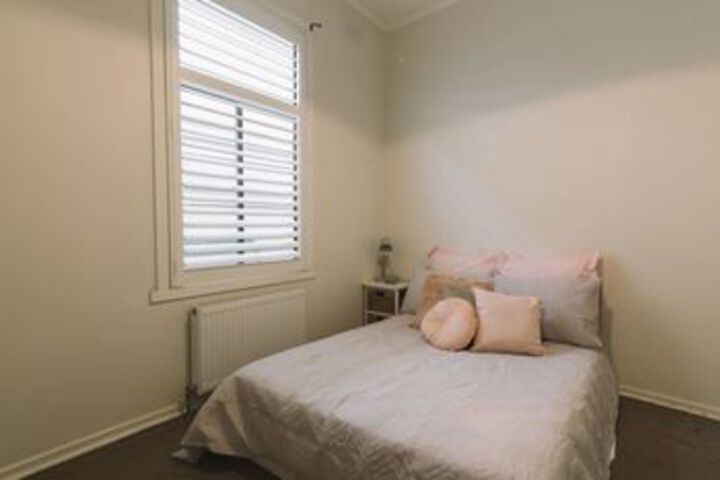 Room 3 of 21