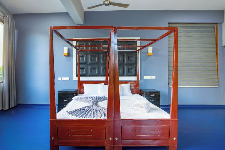 Room 6 of 51