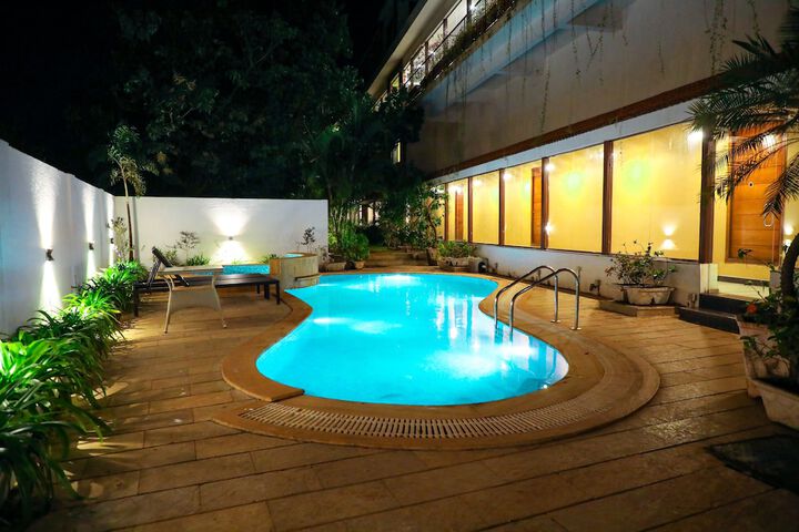 Pool 17 of 35