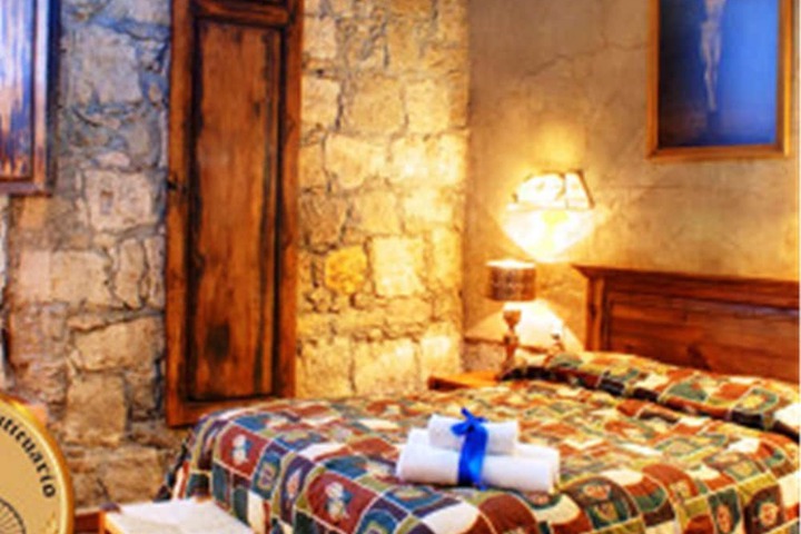 Room 4 of 65