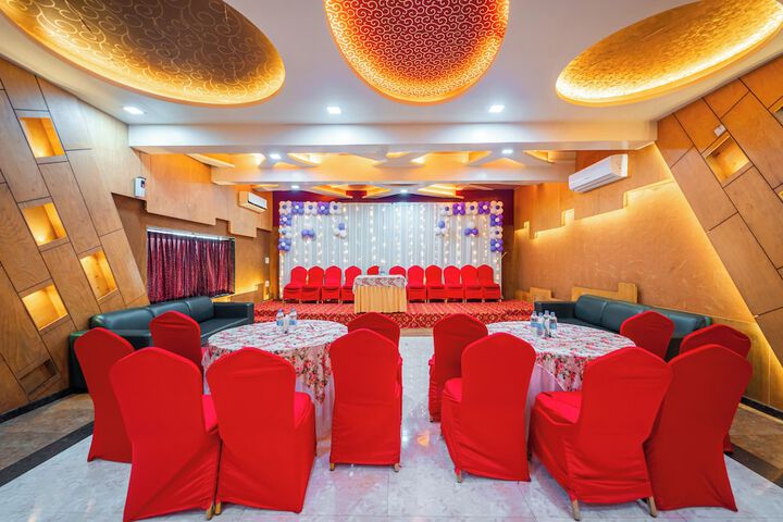 Ballroom/Hall 43 of 53