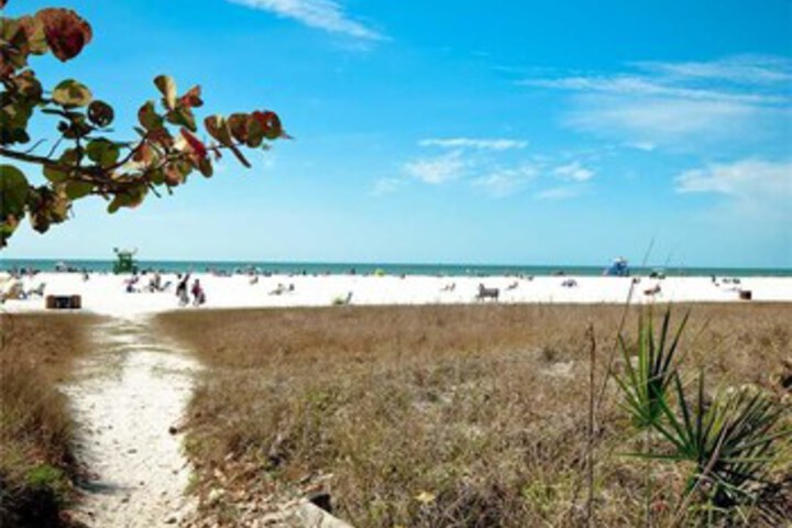 Siesta Key Excelsior 306 Condominium in Siesta Key, FL