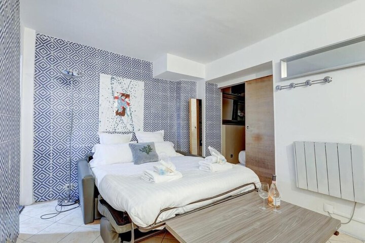 Room 19 of 41