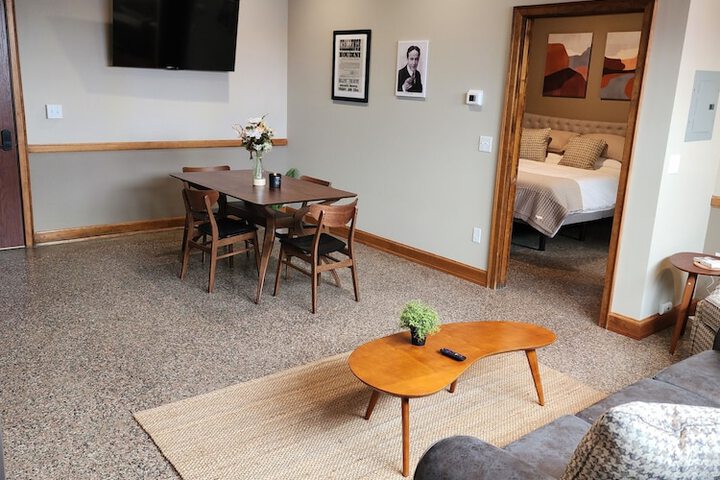 Room 28 of 54