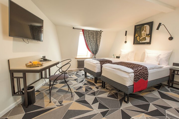 Room 26 of 75