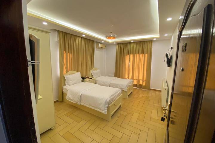 Room 20 of 44