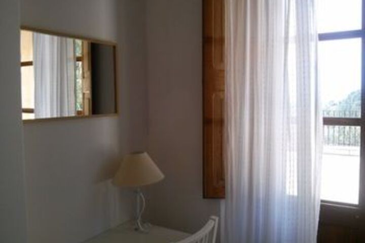Room 66 of 131