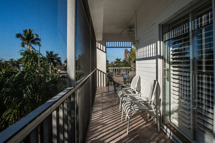 Terrace/Patio 13 of 39