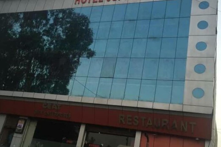 Hotel 1 of 6