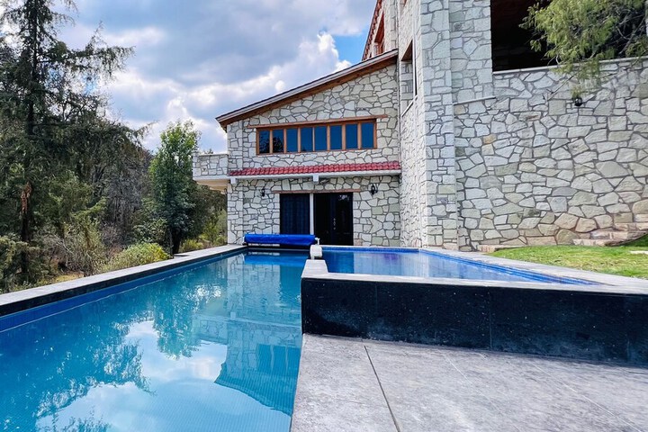 Pool 19 of 27