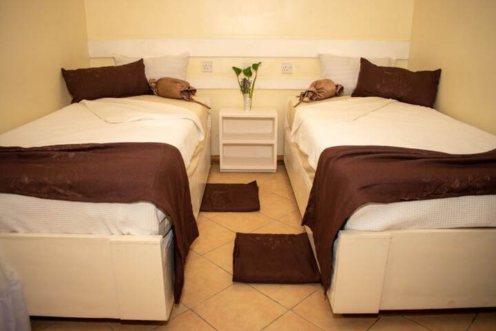 Room 10 of 24