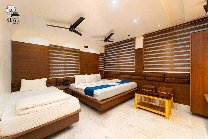 Room 13 of 26