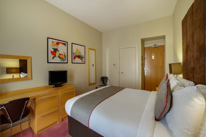 Room 14 of 58