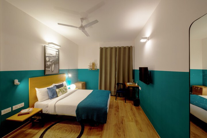 Room 6 of 30