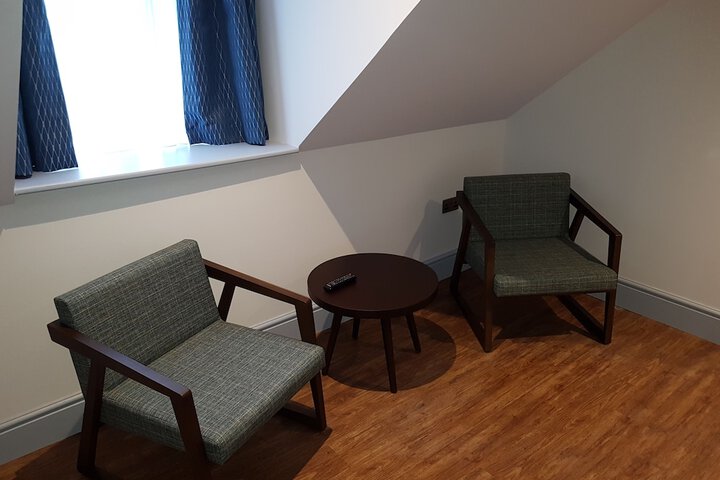 Room 4 of 72