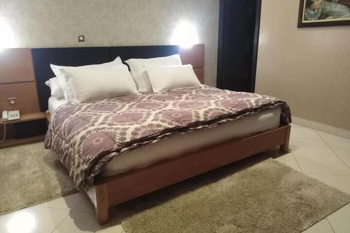 Room 8 of 31