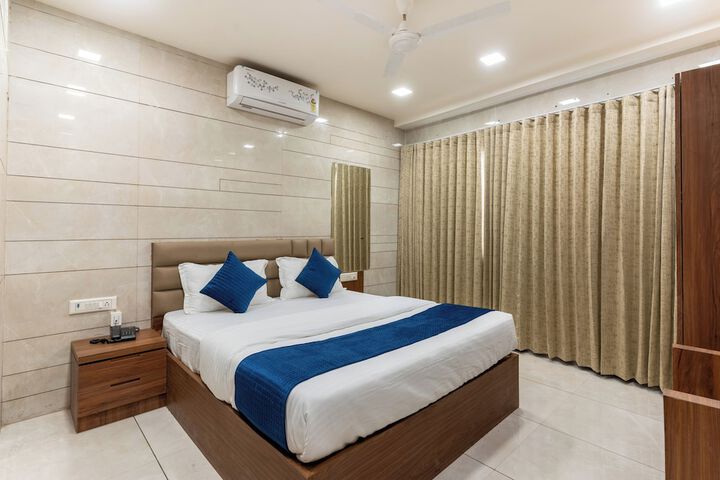 Room 6 of 34