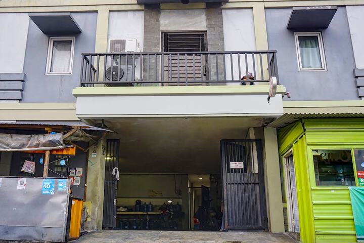 Hotel O Royani Residence