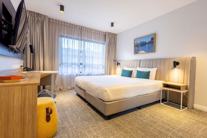 Room 3 of 30
