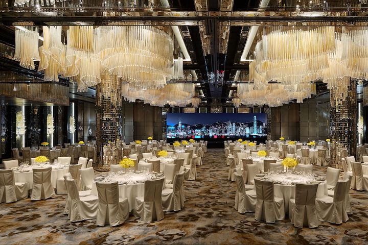 Ballroom/Hall 130 of 145