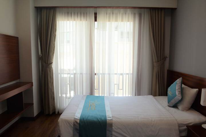 Room 17 of 39