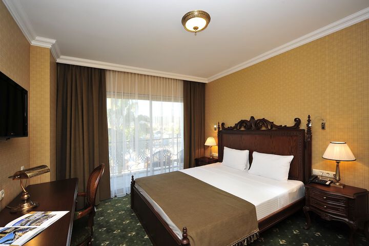 Room 13 of 88