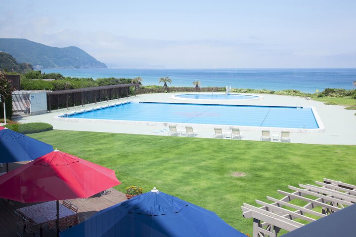 Pool Hotel