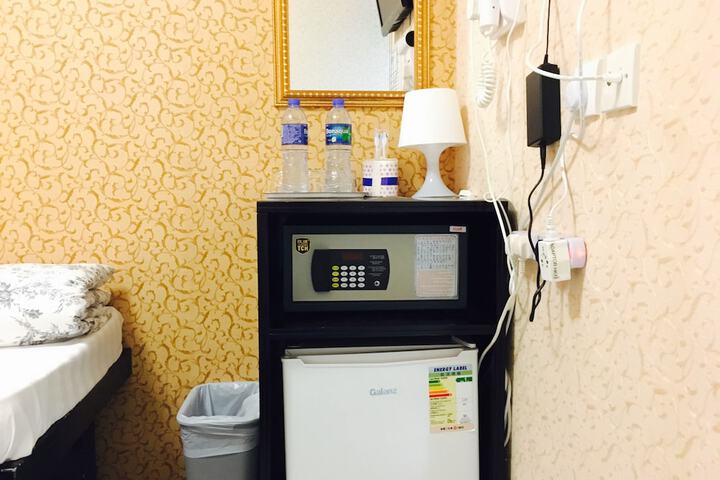 Room 75 of 139