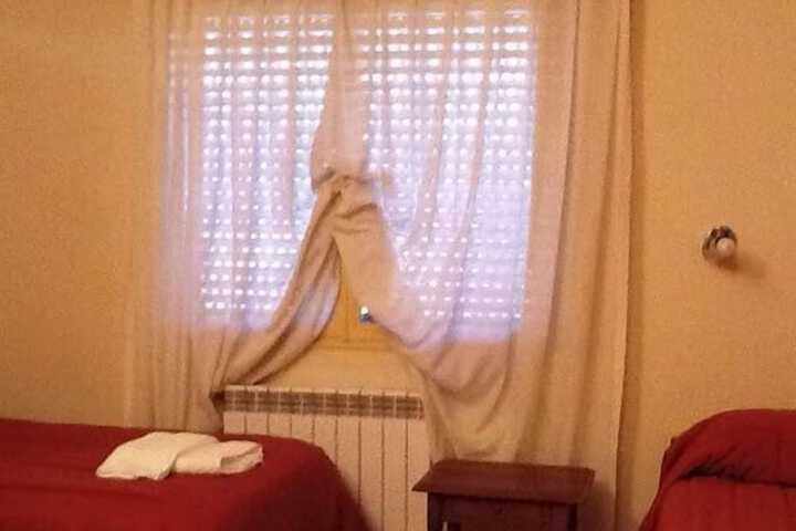 Room 37 of 104