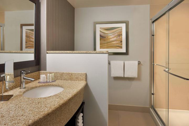 Room 20 of 33