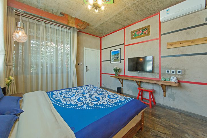 Room 20 of 108