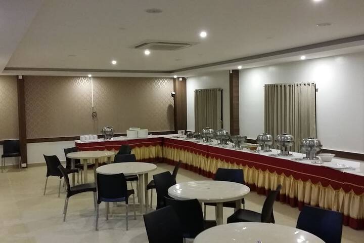 Room 18 of 48
