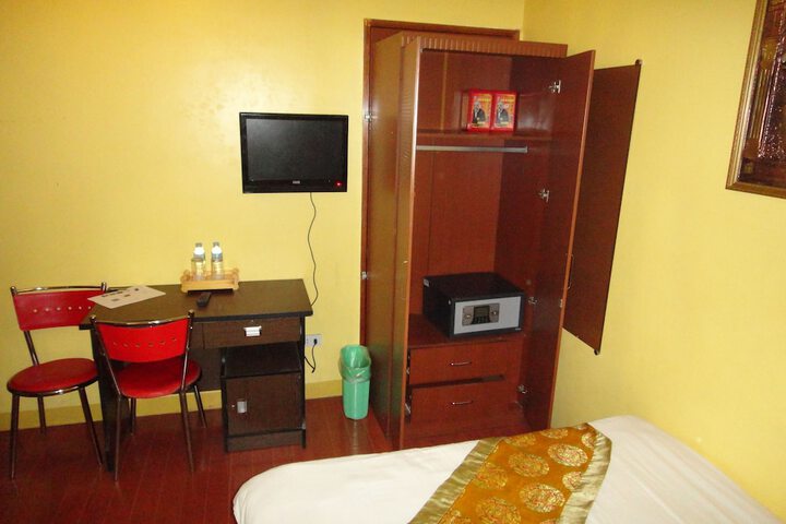 Room 30 of 70