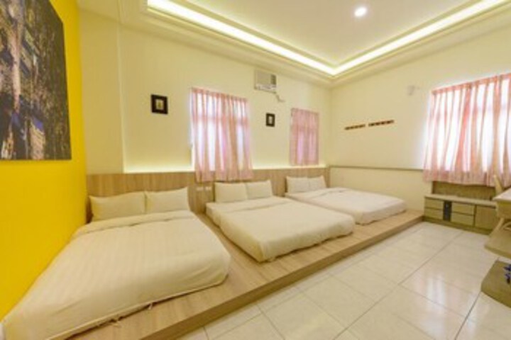 Room 18 of 24
