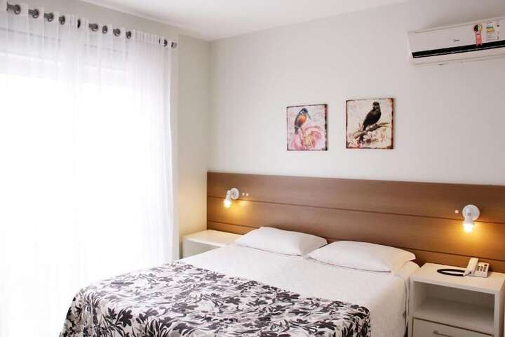 Room 8 of 27