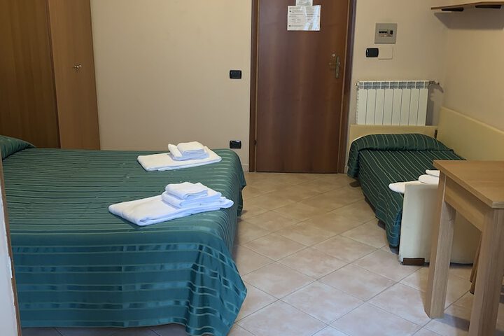 Room 17 of 62