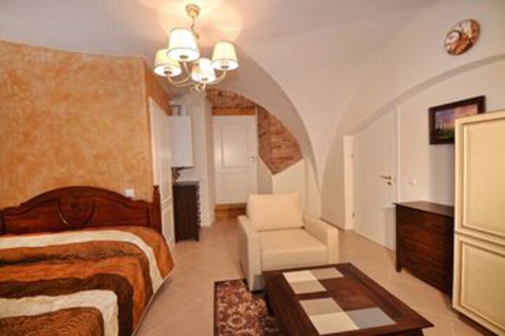 Room 35 of 41