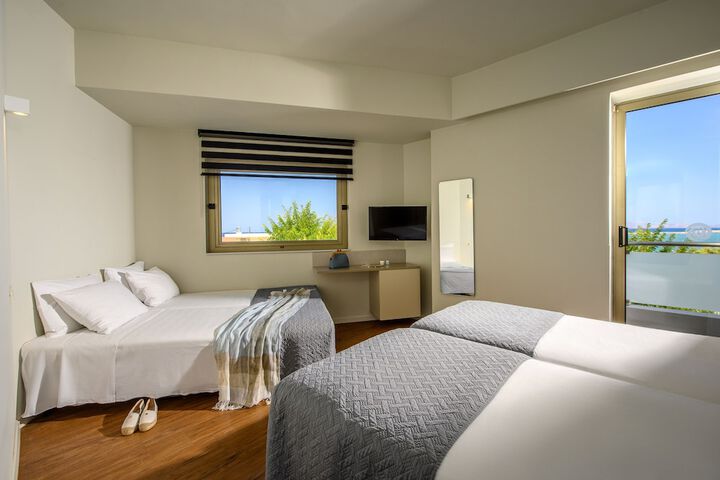 Room 10 of 40