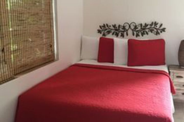 Room 15 of 38