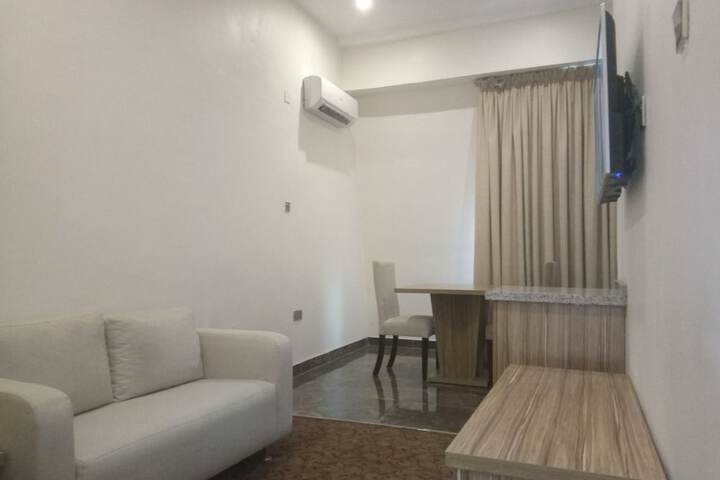 Room 32 of 59