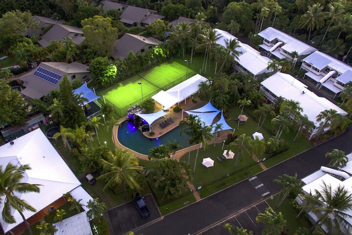 Tennis court