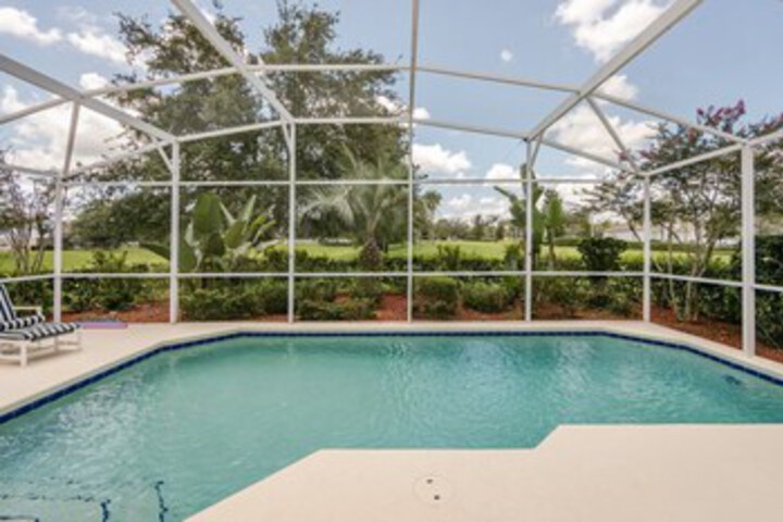 Pool 17 of 28