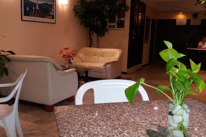 Hotel Interior 5 of 31