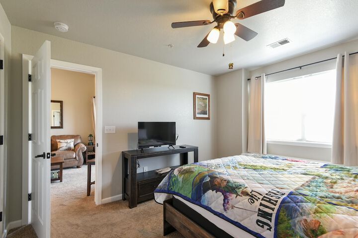 Room 5 of 35