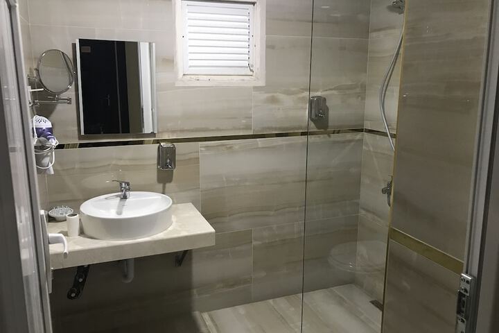 Clean Restrooms