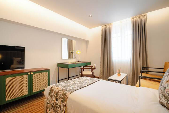 Room 10 of 39