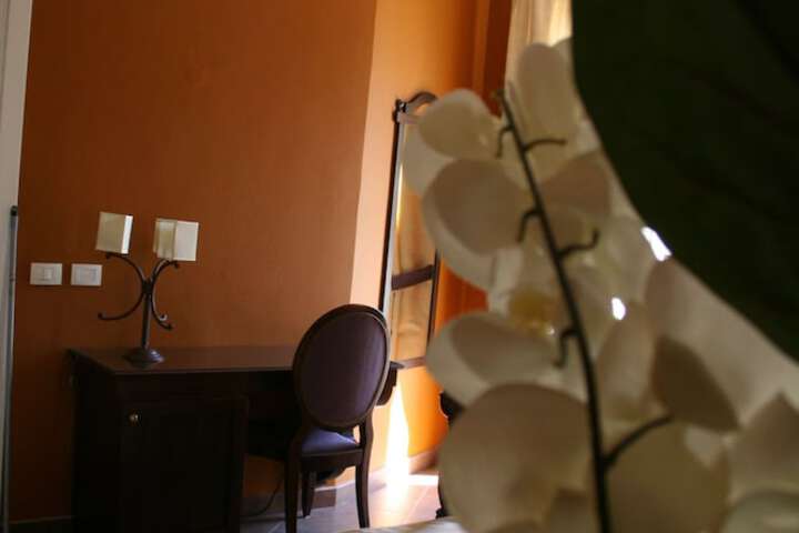 Room 5 of 35