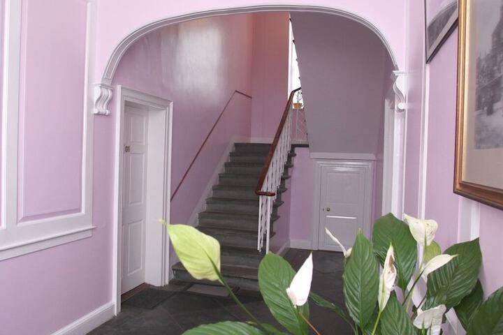 Entrance & Lobby